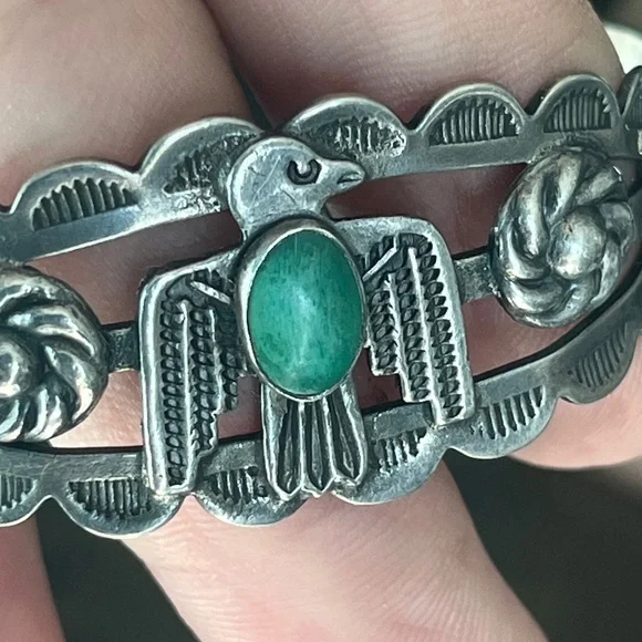 Vintage Navajo Thunderbird Totem Silver/Turquoise artist Signed Cuff Bracelet
